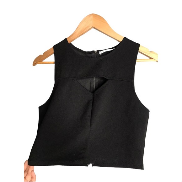 Zara | Black cut out chest sleeveless crop top - Picture 3 of 9